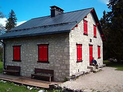 Cabane du Carroz (CAS)  ( **** )